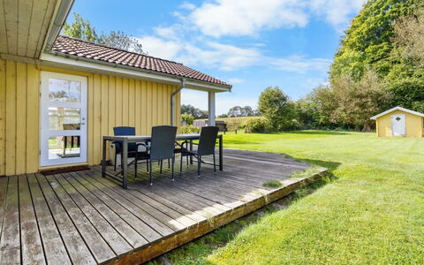 Solja - 85M from the Sea: Grass, Grassland, Land Lot, Cottage, Rural Area, Meadow, Garden Buildings, Garden, Shed