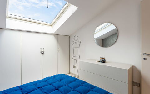 By Center and Sea: Bedroom, Interior Design, Wood, Ceiling, Flooring, Bed, Floor, Lighting, Bed Sheet, Furniture