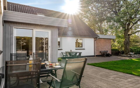 Missa - 2Km to the Fjord: Blue, Shrub, Cottage, Groundcover, Garden, Estate, Shade, Landscaping, Farmhouse, Eco Hotel