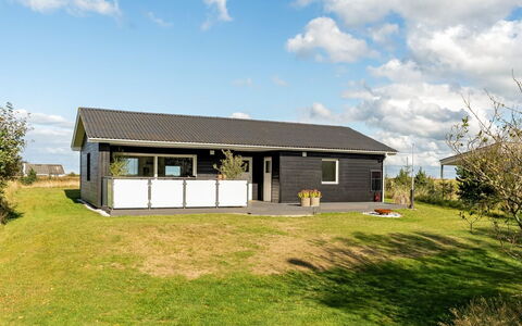 Sarika - 500M from the Sea: Blue, Shrub, Cottage, Groundcover, Garden, Estate, Shade, Landscaping, Farmhouse, Eco Hotel