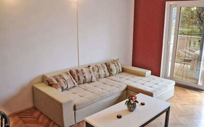 Accommodation:&nbsp;Beg 802.2