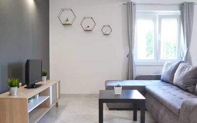 Accommodation:&nbsp;Beg 802.1