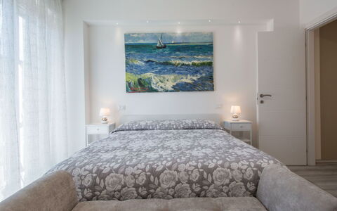 Viareggio 623: Furniture, Interior Design, Bed, Bedroom, Floor, Room, Bed Sheet, Flooring, Bedding, Linens