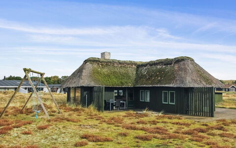 Asel - 1Km from the Sea: Cottage, Backyard, Yard, Garden Buildings, Shed, Siding, Outdoor Furniture, Log Cabin, Outdoor Structure, Shack
