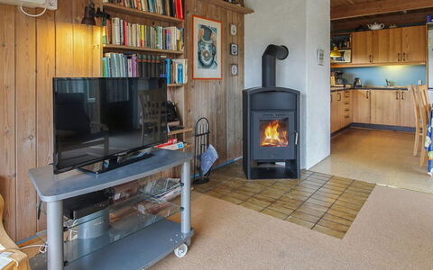 Asel - 1Km from the Sea: Cottage, Backyard, Yard, Garden Buildings, Shed, Siding, Outdoor Furniture, Log Cabin, Outdoor Structure, Shack