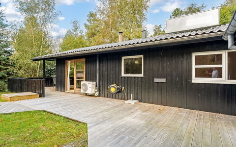 Ingamaj - 4Km from the Sea: Wood, Roof, House, Siding, Home, Cottage, Land Lot, Door, Hardwood, Plank