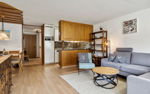 Nr.63 Haus Ladina: Furniture, Interior Design, Flooring, Wood, Couch, Floor, Ceiling, Living Room, Room, Apartment