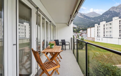 Nr.63 Haus Ladina: Apartment, Balcony, Home, Condominium, Daylighting, Penthouse Apartment, Alps, Wood Flooring