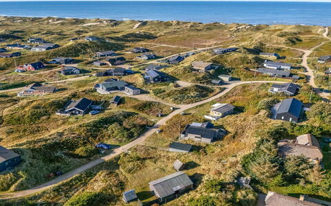 Acucena - 500M from the Sea: Cottage, Backyard, Yard, Garden Buildings, Shed, Siding, Outdoor Furniture, Log Cabin, Outdoor Structure, Shack