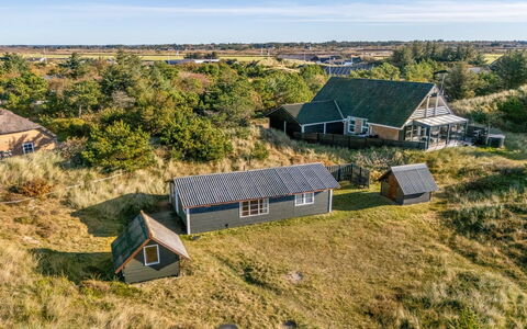Acucena - 500M from the Sea: Cottage, Backyard, Yard, Garden Buildings, Shed, Siding, Outdoor Furniture, Log Cabin, Outdoor Structure, Shack