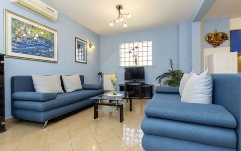 Meri: Furniture, Interior Design, Couch, Flooring, Floor, Table, Living Room, Apartment, Ceiling, Room