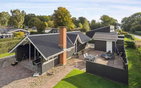 Hannah - 200M from the Sea: House, Home, Door, Roof, Cottage, Estate, Garden, Shade, Siding, Yard