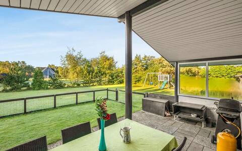 Sjarlotte - 400M to the Fjord: Home, Roof, House, Door, Cottage, Shade, Garden, Groundcover, Porch, Yard