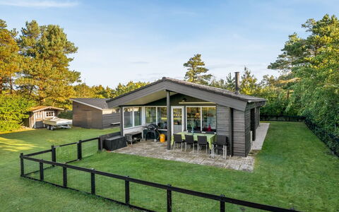 Sjarlotte - 400M to the Fjord: Home, Roof, House, Door, Cottage, Shade, Garden, Groundcover, Porch, Yard