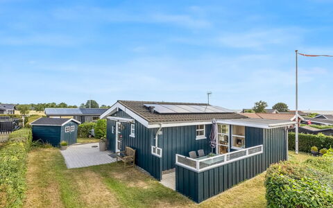 Skarthi - 200M from the Sea: Roof, Home, Residential Area, House, Cottage, Estate, Siding, Suburb, Landscaping, Design