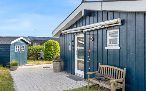 Skarthi - 200M from the Sea: Door, Siding, Cottage, Shed, Shade, Yard, Garden Buildings, Plank, Driveway