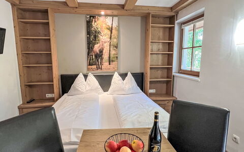 Accommodation:&nbsp;Cheeky Apartment 649.3