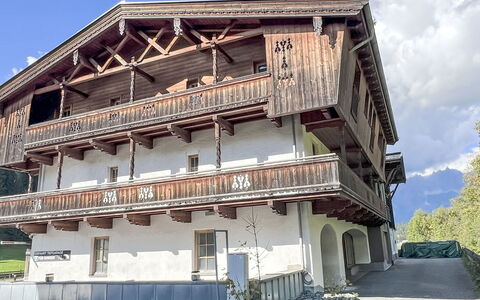 Oberndorf in Tirol 649: Balcony, Plank