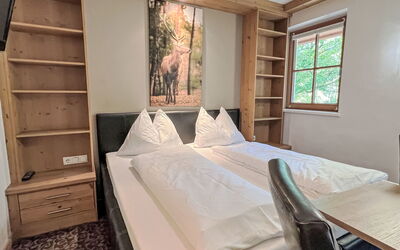 Accommodation:&nbsp;Cheeky Apartment 649.3