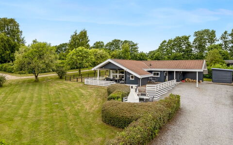 Joonatan - 900M from the Sea: Roof, House, Home, Cottage, Door, Siding, Deck, Porch, Plank, Hardwood