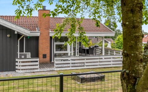 Joonatan - 900M from the Sea: Roof, House, Home, Cottage, Door, Siding, Deck, Porch, Plank, Hardwood