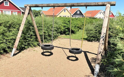Skarthi - 300M from the Sea: Swing, Outdoor Play Equipment, Playground, Soil, Garden, Shade, Yard, Park, Backyard, Sand