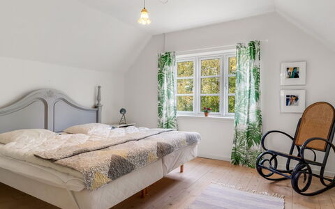 Kätlin - 900M from the Sea: Interior Design, Bedroom, Furniture, Bed, Flooring, Linens, Bed Sheet, Bedding, Floor, Textile