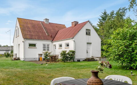 Kätlin - 900M from the Sea: Wood, Furniture, Apartment, Room, Ceiling, Wood Stain, Chair, Hardwood, Varnish, Lumber