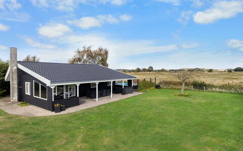 Rolfkarl - 250M from the Sea: Blue, Cottage, House, Home, Farmhouse, Estate, Siding