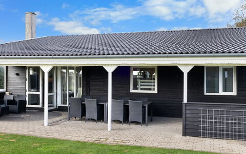 Rolfkarl - 250M from the Sea: Blue, Cottage, House, Home, Farmhouse, Estate, Siding