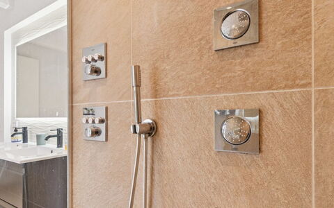 Rusalina - 20M from the Sea: Plumbing Fixture, Flooring, Plumbing, Floor, Bathroom, Tile, Tap, Shower Head, Mirror