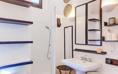 Villa 50: Interior Design, Wall, Flooring, Bathroom Sink, Floor, Ceiling, Lighting, Home, Light Fixture, Bathroom