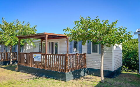 Duca Amedeo Camping Village: Recreation, Leisure, Shade, Outdoor Furniture, Park, Vacation, Eco Hotel, Resort, Deck