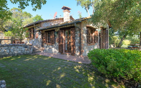 Sottopoggetto: Recreation, Leisure, Shade, Outdoor Furniture, Park, Vacation, Eco Hotel, Resort, Deck