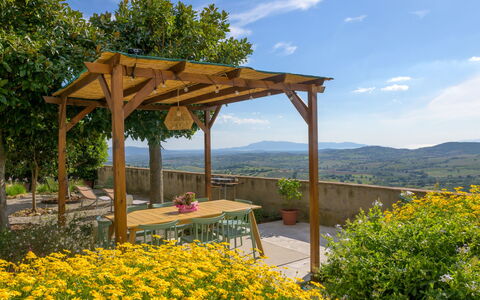 Il Belvedere di Montiano: Recreation, Leisure, Shade, Outdoor Furniture, Park, Vacation, Eco Hotel, Resort, Deck