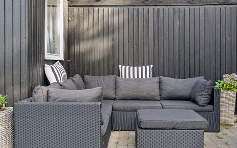 Baarde - 1.2Km from the Sea: Outdoor Furniture, Flowerpot, Deck, Garden, Backyard, Outdoor Table, Patio, Hardwood, Houseplant, Design