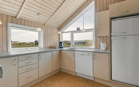 Bruse - 200M from the Sea: Wood, Ceiling, Flooring, Interior Design, Floor, Home, Room, Kitchen, Cabinetry, Wood Stain