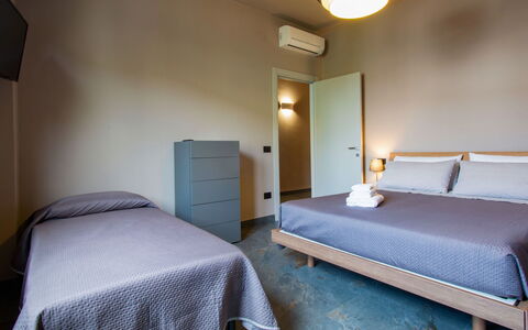 Michelle: Interior Design, Floor, Flooring, Bedroom, Room, Bed, Ceiling, Bed Frame, Bed Sheet, Apartment