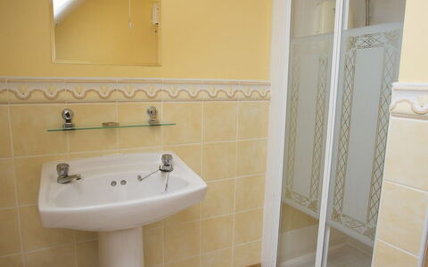 Willow Grove Hc No. 3: Wall, Flooring, Floor, Plumbing Fixture, Bathroom, Interior Design, Plumbing, Bathroom Sink, Tile, Room