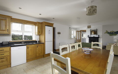 Rhea Holiday Home Bantry: Wood, Furniture, Interior Design, Ceiling, Flooring, Cabinetry, Floor, Room, Kitchen, Cupboard