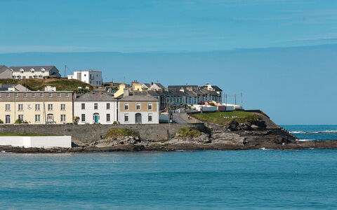 Moore Bay(Tr4) Holiday Homes 18A: Blue, Water, Coast, Coastal And Oceanic Landforms, Sea, Shore, Terrain, Ocean, Bank, Beach