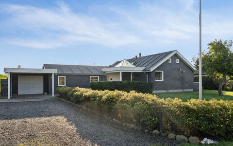 Tajo - 200M from the Sea: Siding, Home, Roof, House, Residential Area, Cottage, Yard, Shade, Backyard, Lawn