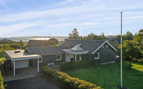 Tajo - 200M from the Sea: Grass, Grassland, Land Lot, Cottage, Rural Area, Meadow, Garden Buildings, Garden, Shed