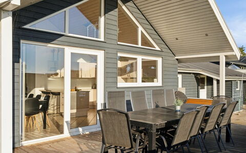 Tajo - 200M from the Sea: Grass, Grassland, Land Lot, Cottage, Rural Area, Meadow, Garden Buildings, Garden, Shed