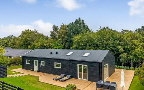 Assa - 500M from the Sea: Wood, Cottage, House, Home, Door, Hardwood, Garden Buildings, Wood Stain, Log Cabin, Plank