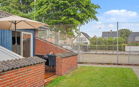 Asfrid - 80M from the Sea: Residential Area, Roof, House, Home, Brick, Brickwork, Slope, Shade, Garden, Suburb