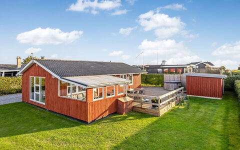 Ali - 500M from the Sea: Cottage, Backyard, Yard, Garden Buildings, Shed, Siding, Outdoor Furniture, Log Cabin, Outdoor Structure, Shack