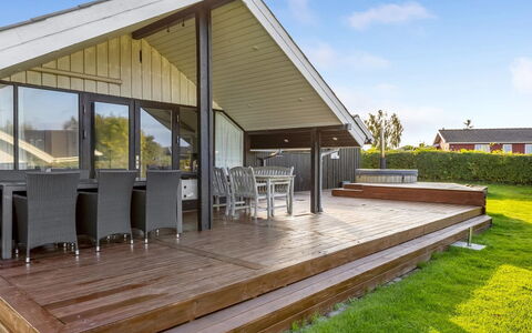 Filipa - 200M from the Sea: Wood, Architecture, Roof, Hardwood, Porch, Deck, Plank, Home, Composite Material, Shade