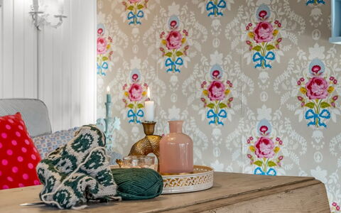 Kamilla - from the Sea: Interior Design, Pink, Wallpaper, Paint, Living Room, Floral Design, Wall Sticker