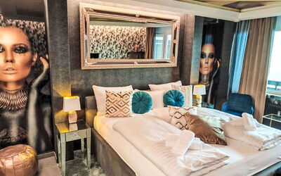 Accommodation:&nbsp;Urban & Florian 100.5